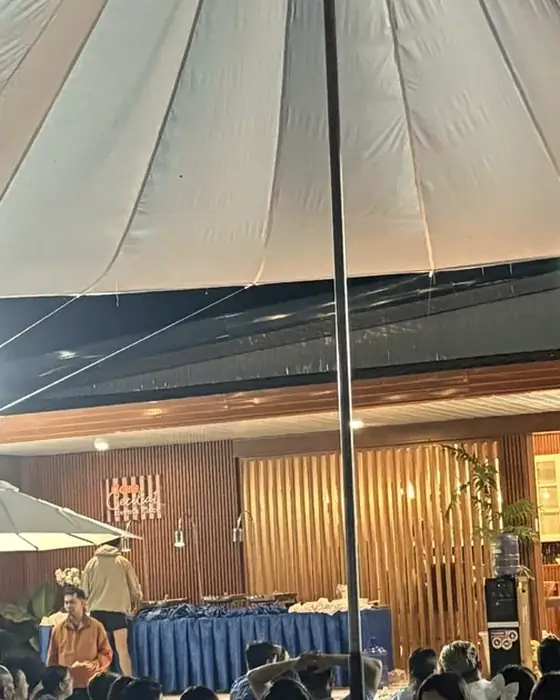 Covered canopy